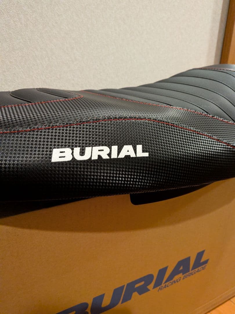 BURIALシグナスX3型シート