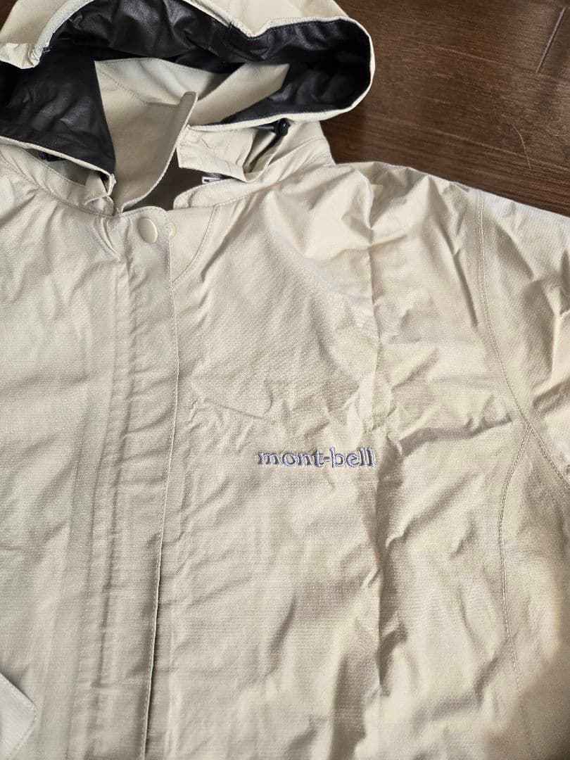 モンベル　 フード付き　レインコート　パックライト・トラベルコート