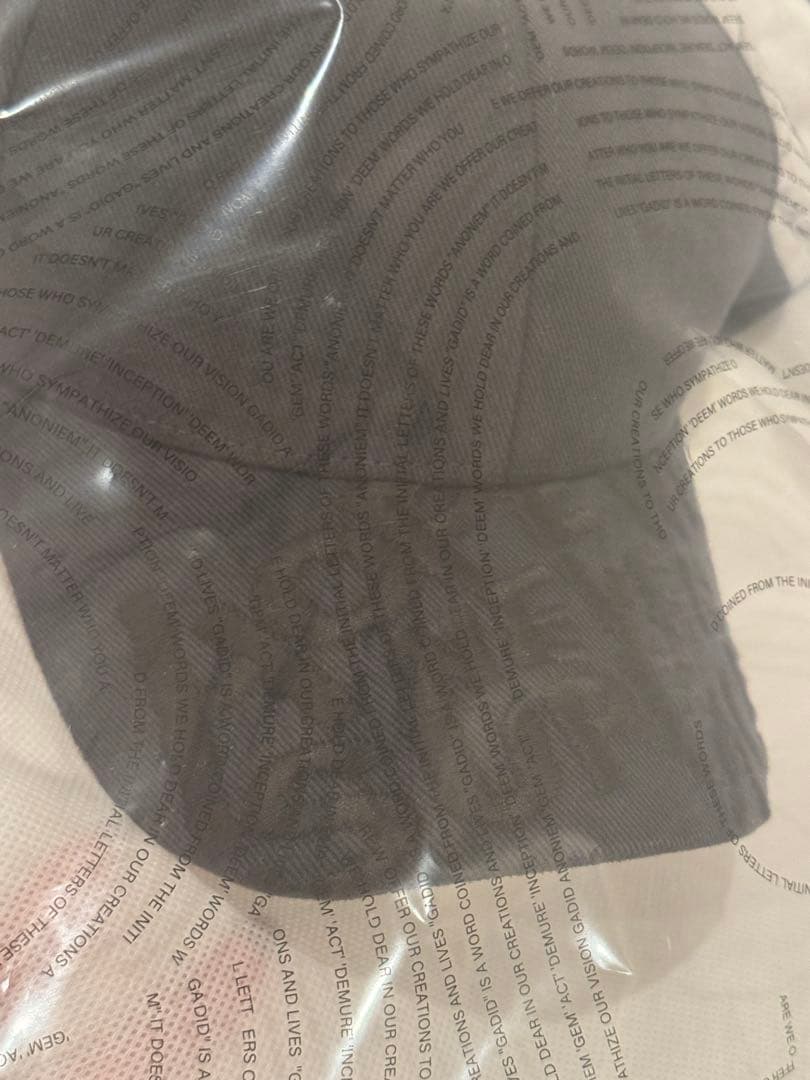 Gadid anoniem キャップ　レイチェル着用