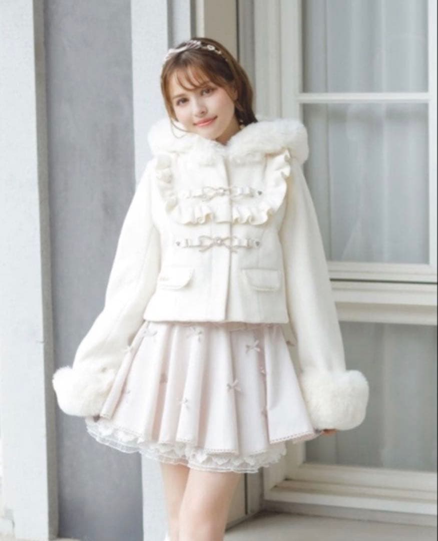 LIZLISA♡ビジューリボンショートコート♡OW※お値下不可