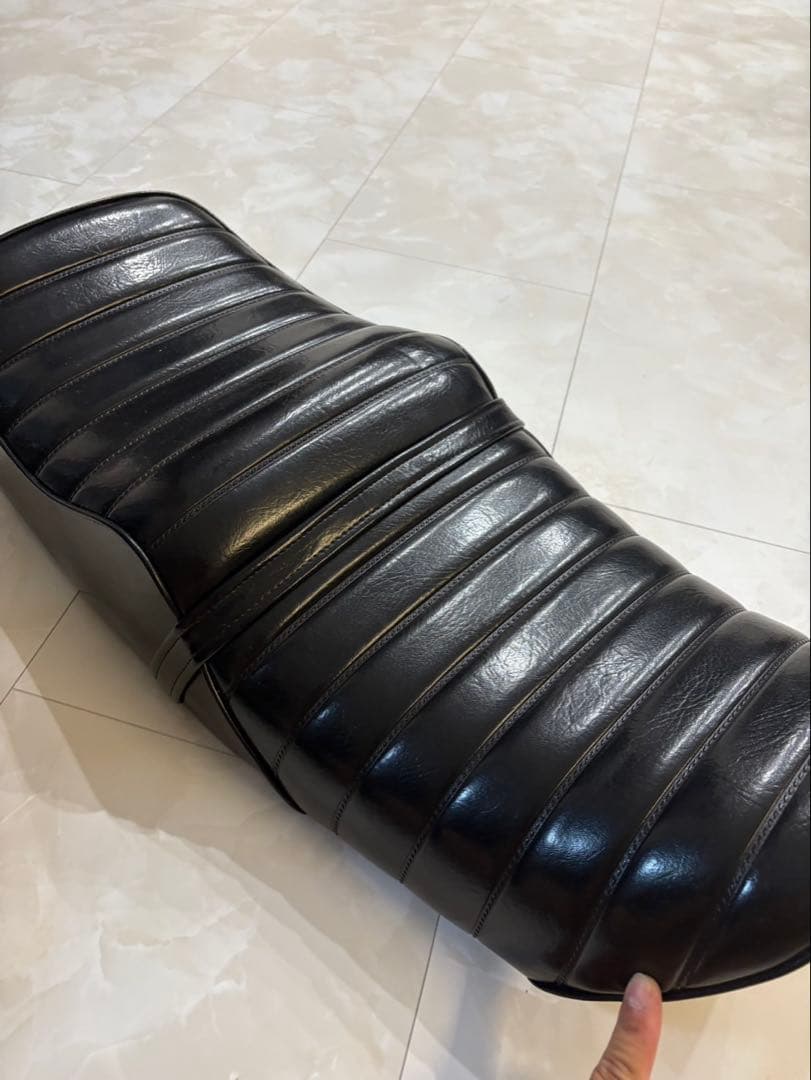 CBX400F タックロール　シート　HONDA cbx550F