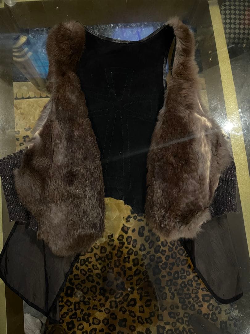 LGB レザーファーバッククロスベスト