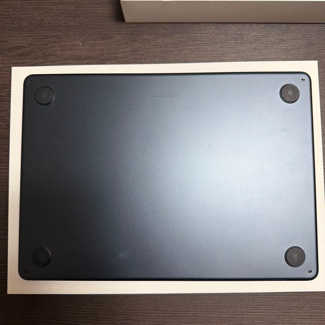 Apple MacBook Air M3 2024 13インチ