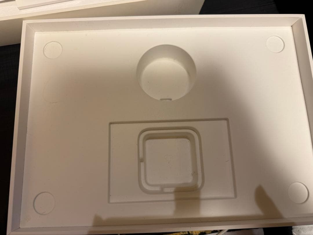 【2回使用】純正MacBook Air ゴールド M1 8コア 512GB