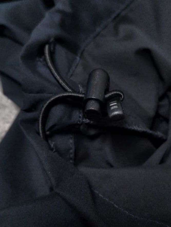 ニューエラ　プルオーバー　ナイロン　ジャケット　黒