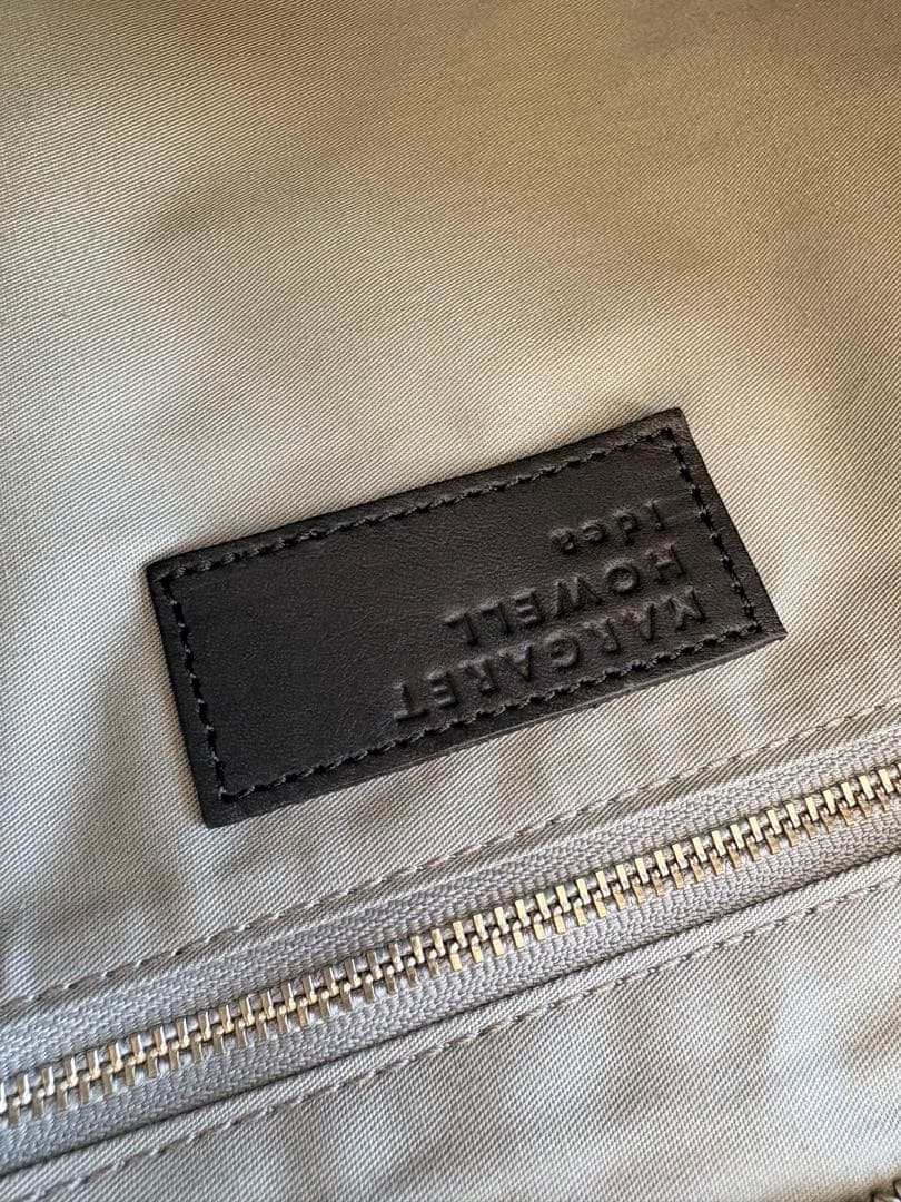 マーガレットハウエル レザートートバッグ A4 肩掛け未使用級