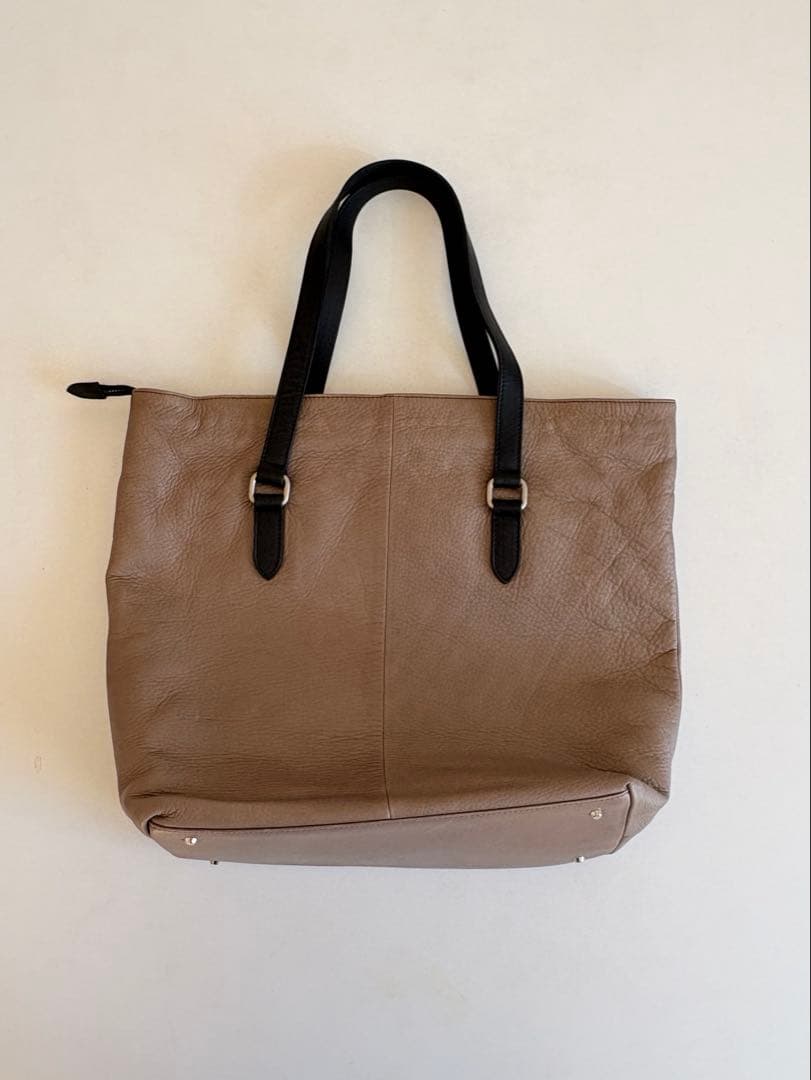 マーガレットハウエル レザートートバッグ A4 肩掛け未使用級