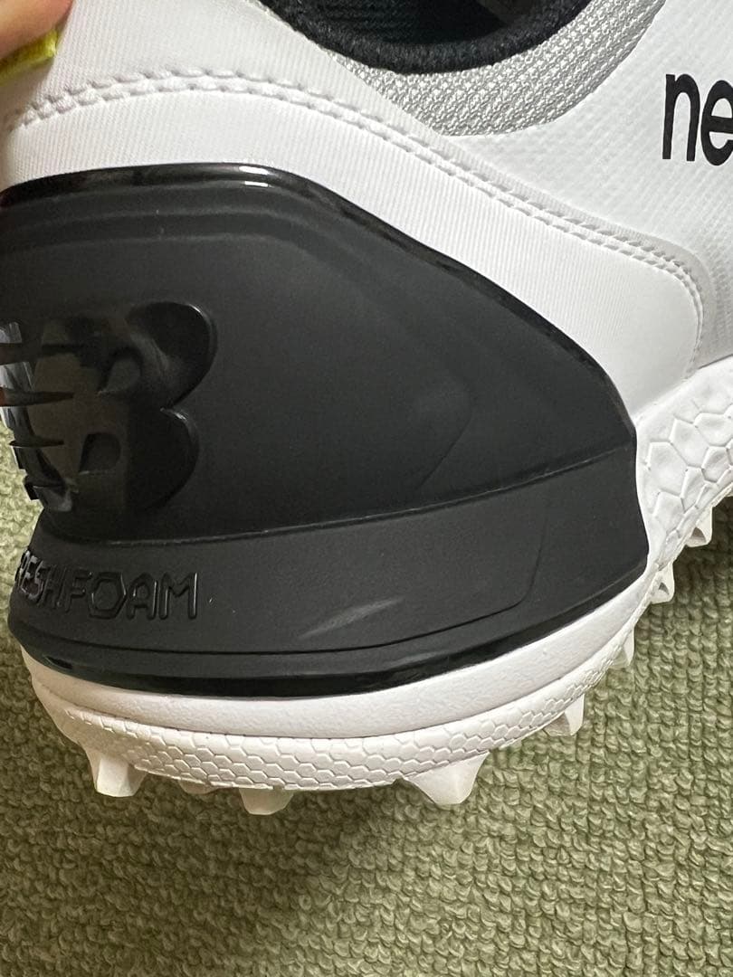 ニューバランス ゴルフシューズ 女性用 23.5cm