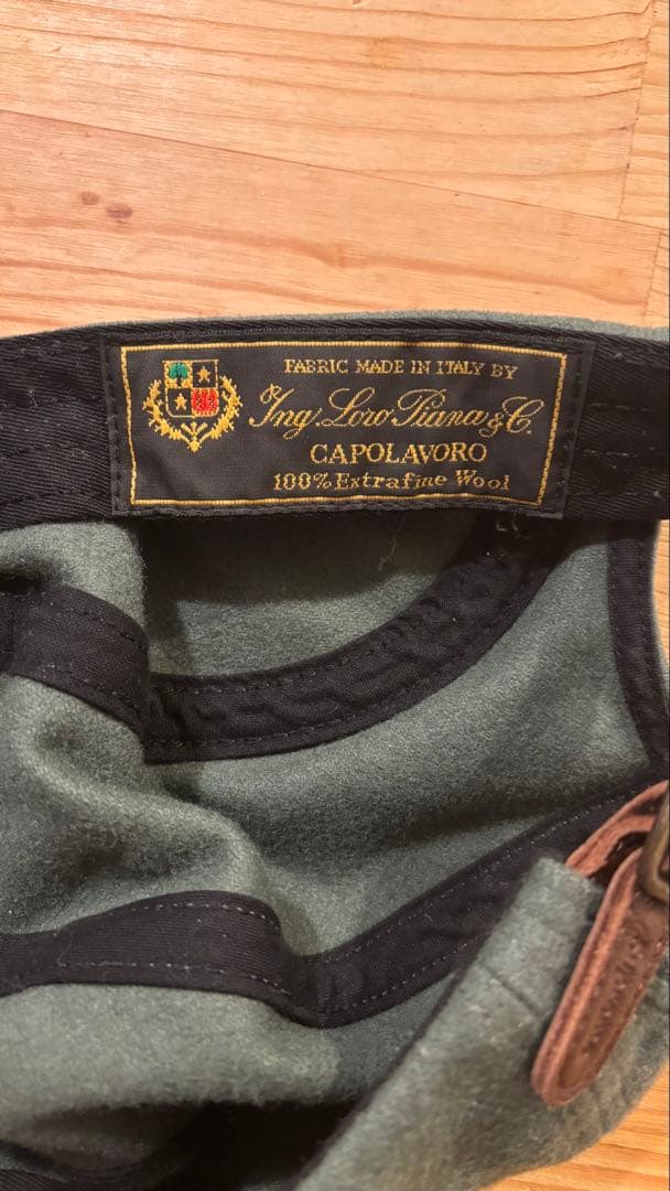 Supreme オリーブ lolopiana