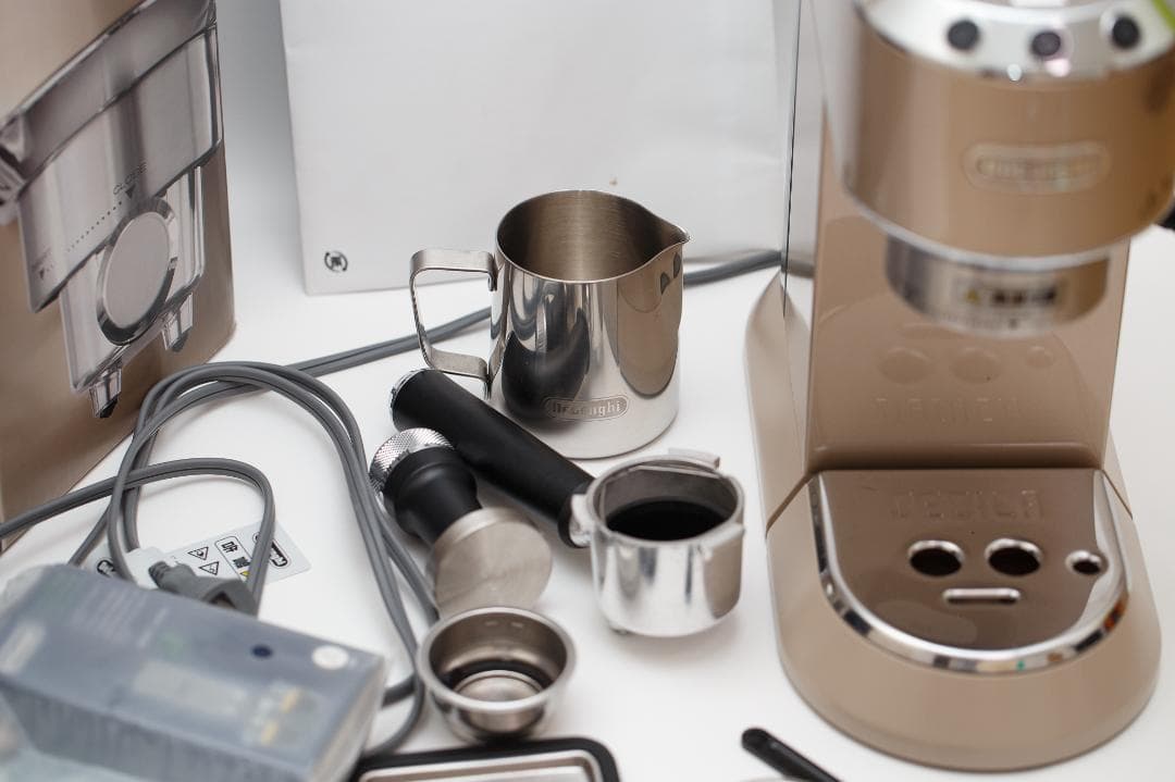 デロンギ EC885J デディカ アルテ エスプレッソ・カプチーノメーカー