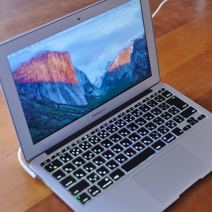 【美品】MacBook Air 11インチ 64GB SSD 2GB i5
