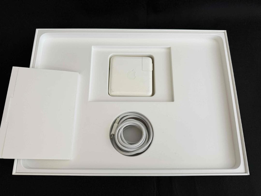 【美品・電池交換済】Apple Macbook Pro 13インチ 2017