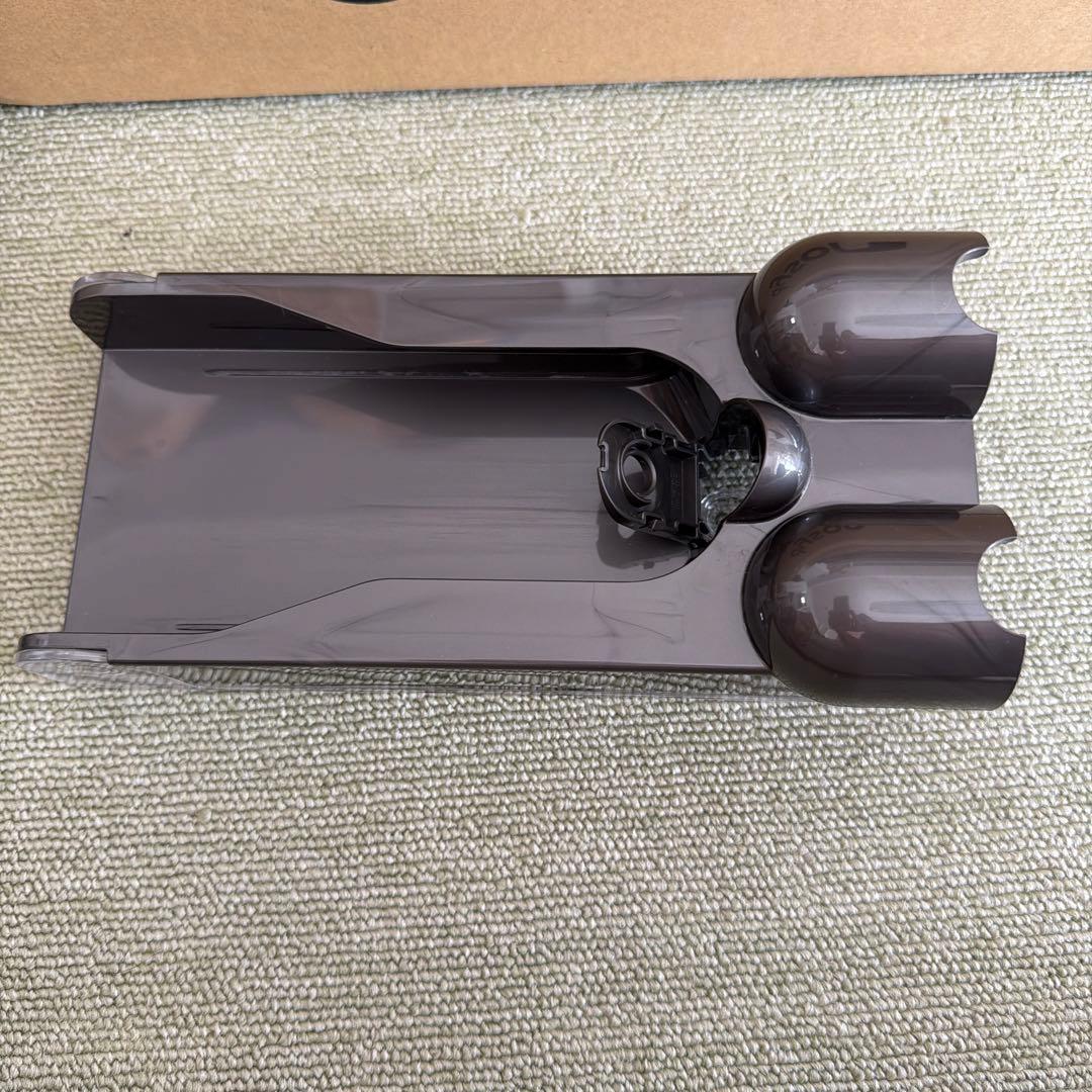 Dyson スティッククリーナー v10 fluffy