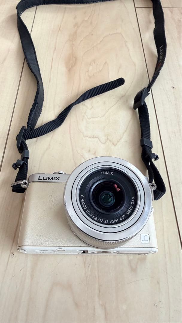 Panasonic LUMIX DMC-GM1 レンズキット ホワイト