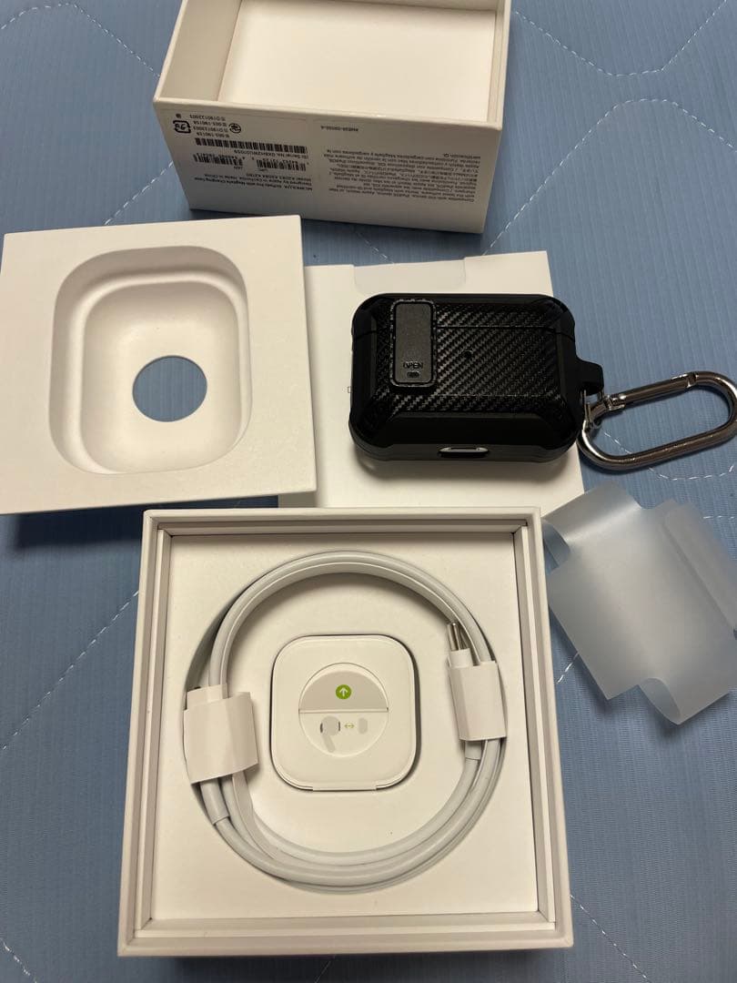 AirPods Pro 本体カバーケース充電ケーブル、イヤホンホルダー付き