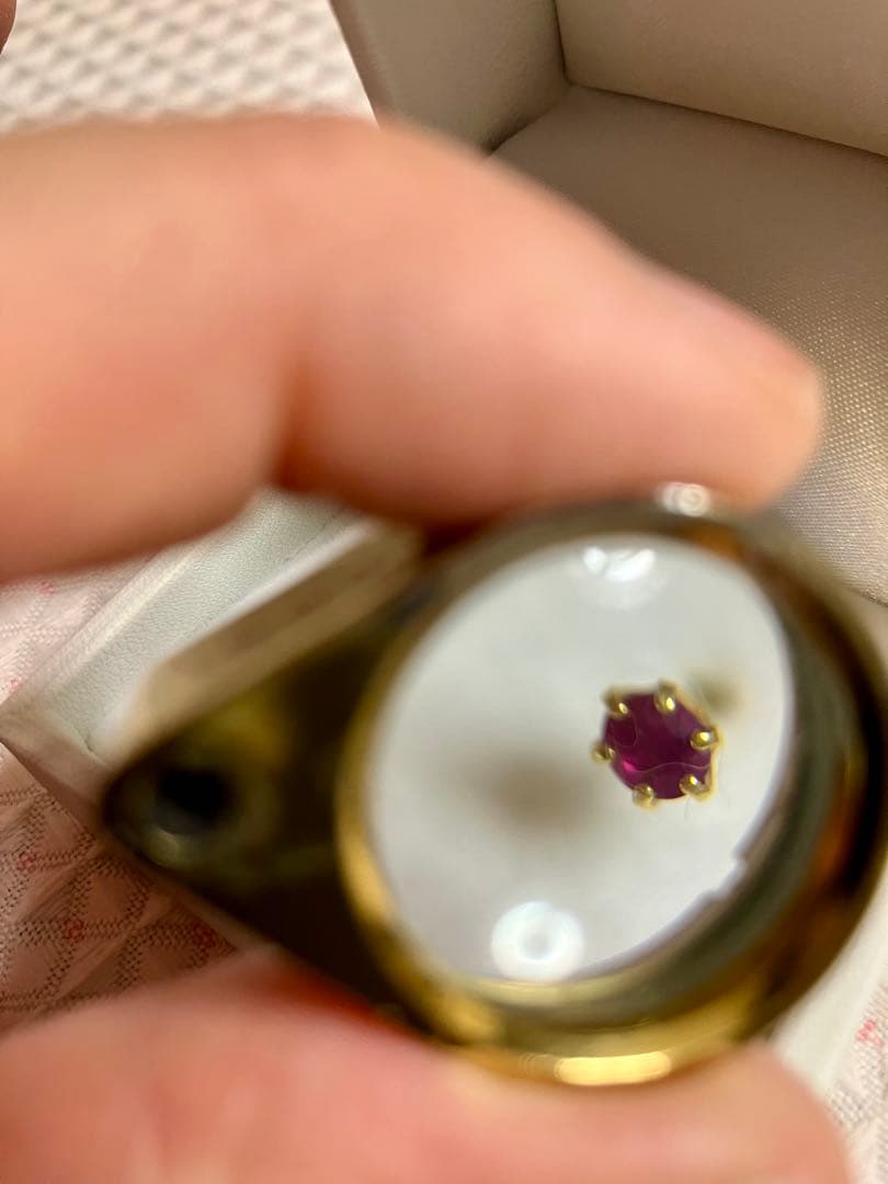 K18＊ルビーピアスです