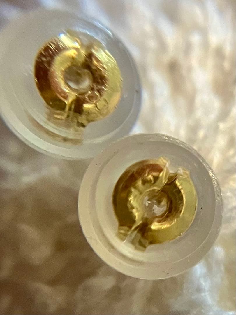 K18＊ルビーピアスです