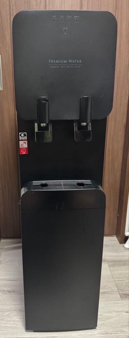 プレミアムウォーター　ウォーターサーバー　famfit ブラック