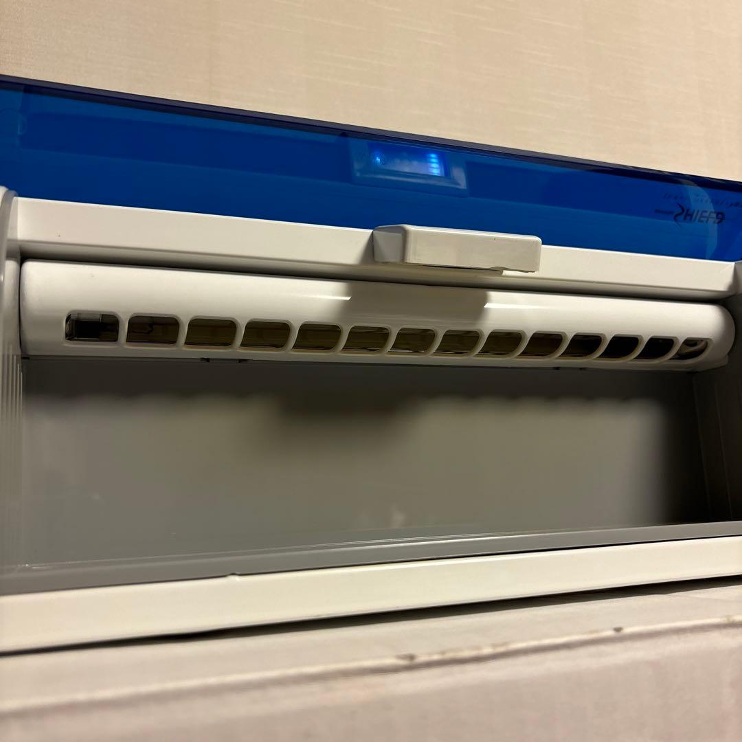 デンティスターシールド　紫外線殺菌灯保管庫 Eテック社 Dentister