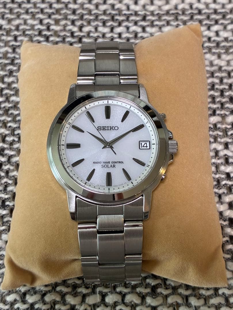 【新品未使用半額以下！】セイコー　メンズ腕時計