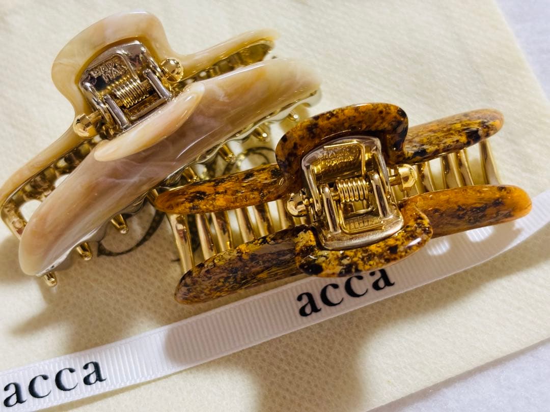 【極美品/2個組】アッカ　acca マーブル　クリップ　茶　クリーム