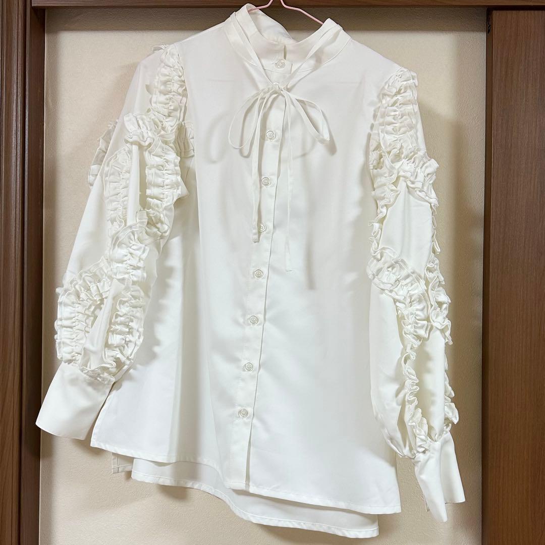 【美品】Bibiy LONDON BLOUSE