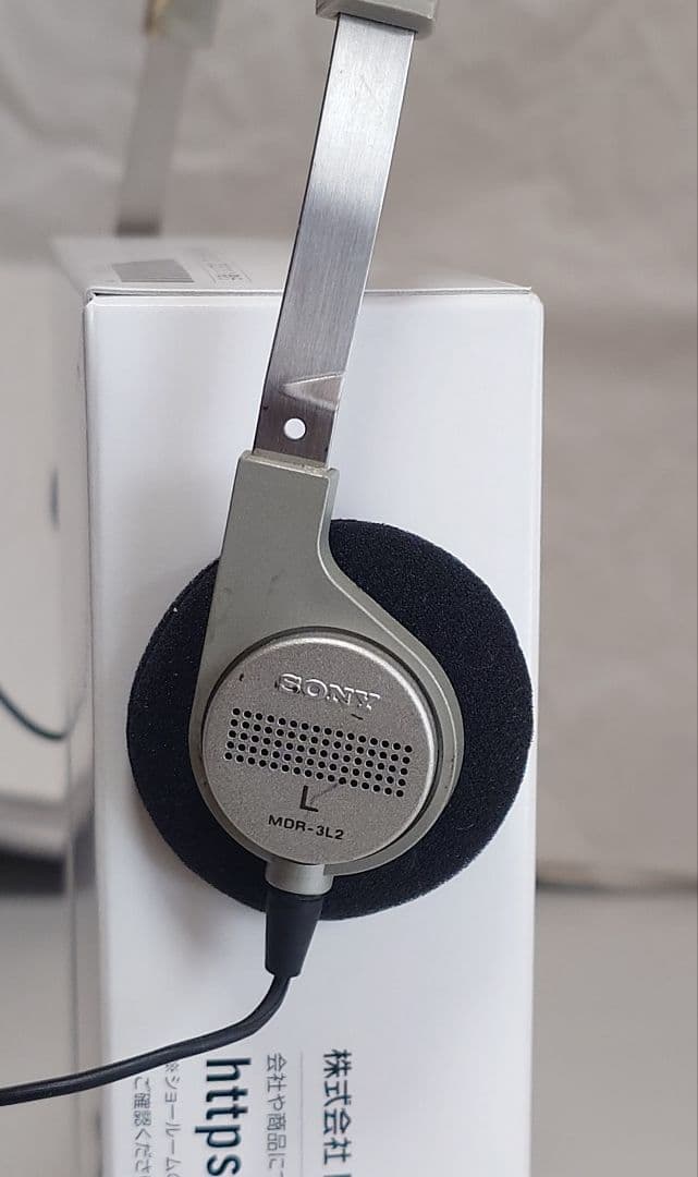 SONY 初期ウォークマン用レトロヘッドフォン 高音質 MDR-3L2 ジャンク