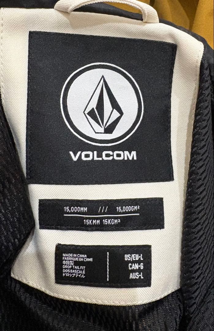 VOLCOM スノーボード　スキー　ウェア