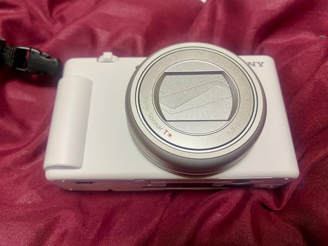 【届いてすぐ使える】SONY ZV-1II VLOGCAMホワイト【美品】