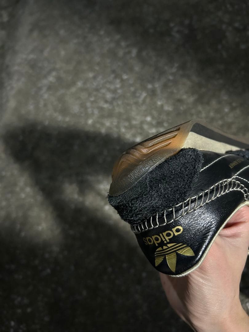 かび　激レア　adidas wales bonner カントリー　ブラック