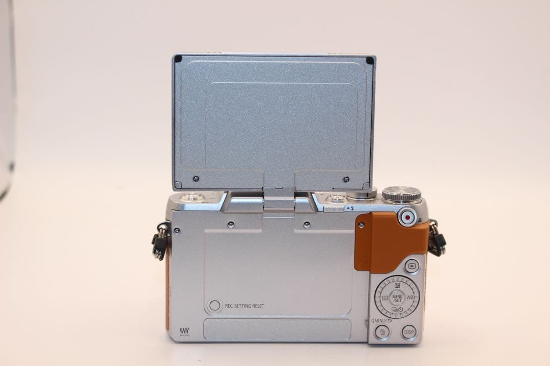 ★ショット数1884回★ LUMIX DMC-GF7 ダブルズームキット