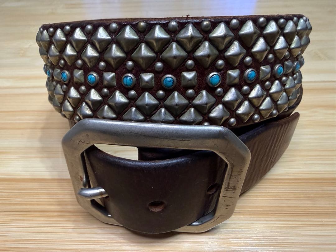 ⭐️ピラミッド⭐️ターコイズ45石⭐️八角バックル⭐️ダークブラウンレザー⭐️36