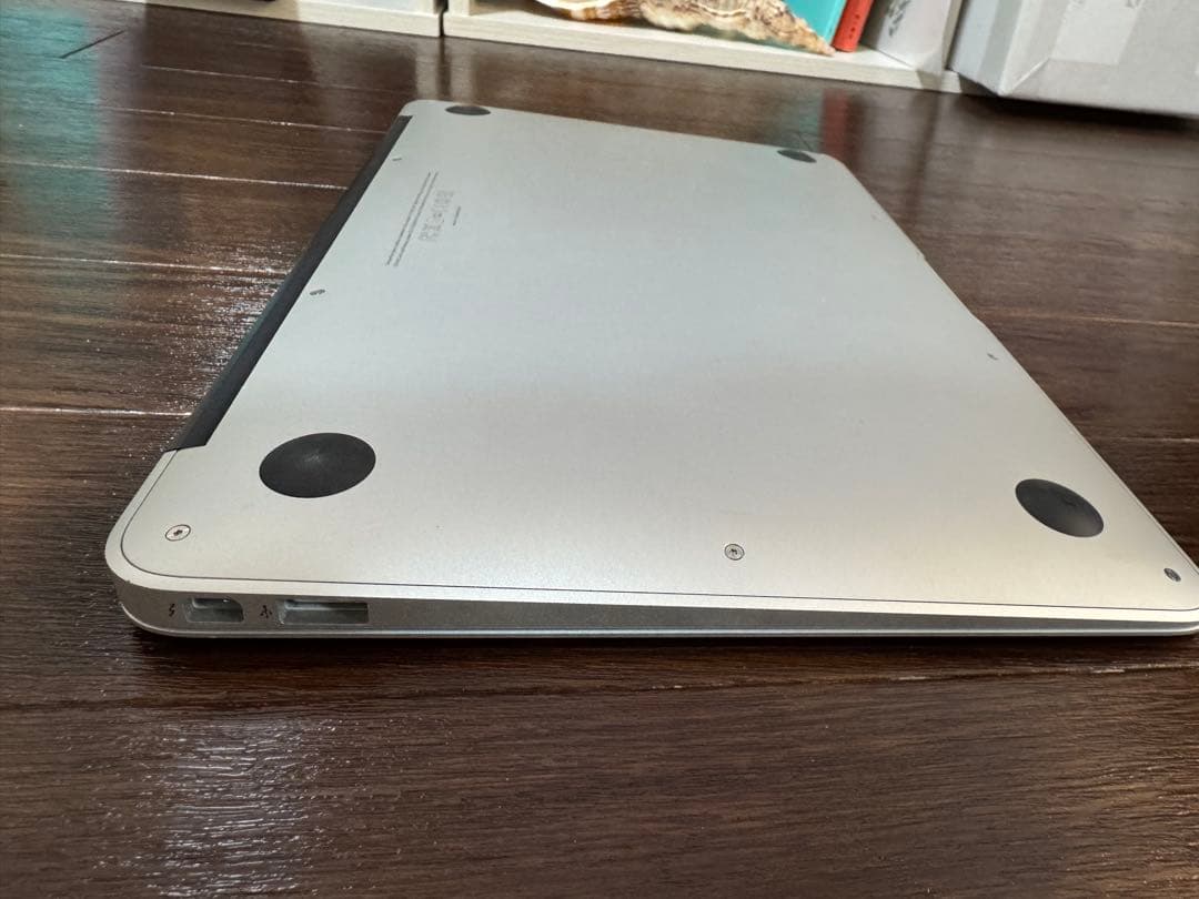 MacBook Air 2011稼動品