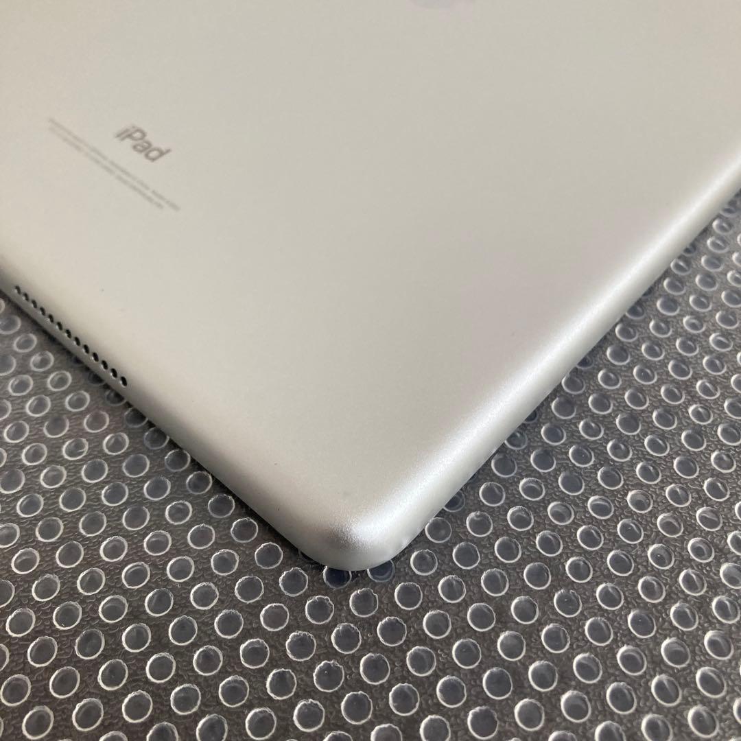 848【早い者勝ち】美品☆電池ほぼ新品☆iPad6 第6世代 32GB☆