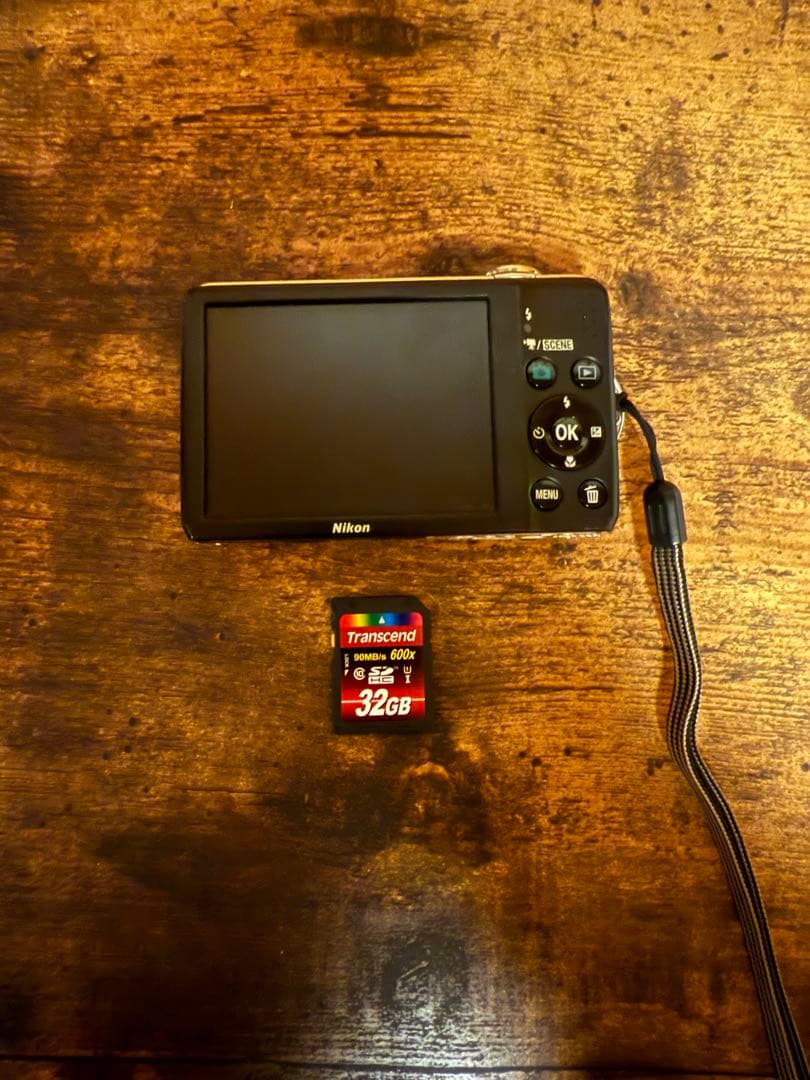 Nikon COOLPIX L22 シルバー