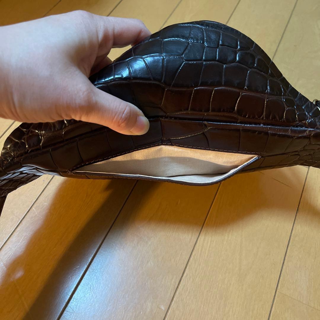 ナヌーシュカ　ボディバッグ　週末限定セール中