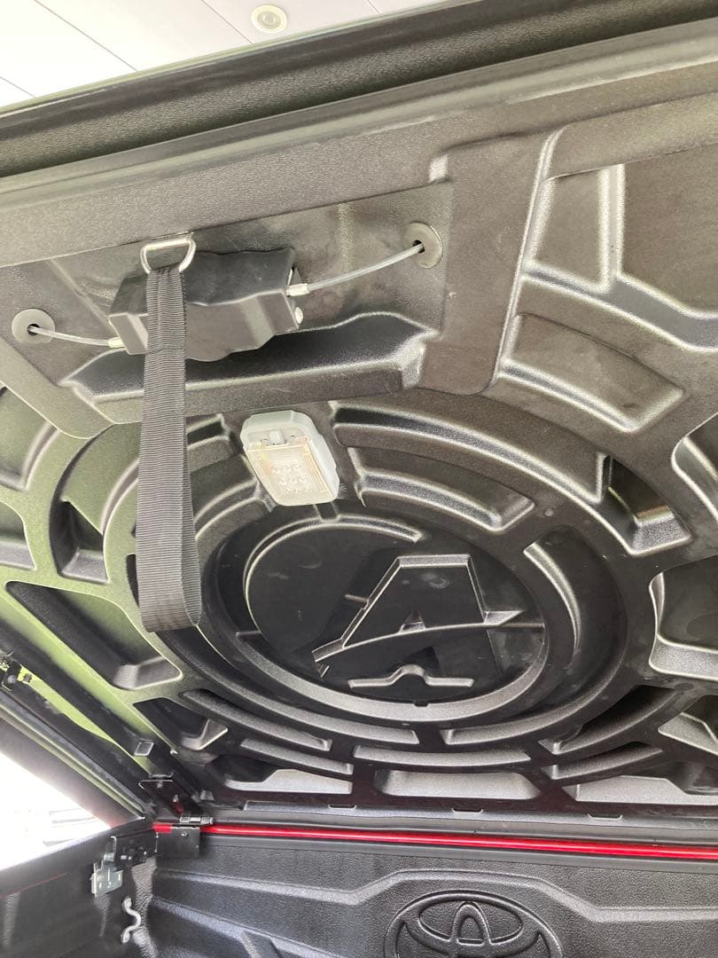 ハイラックス GUN125 TRDハードトノカバー