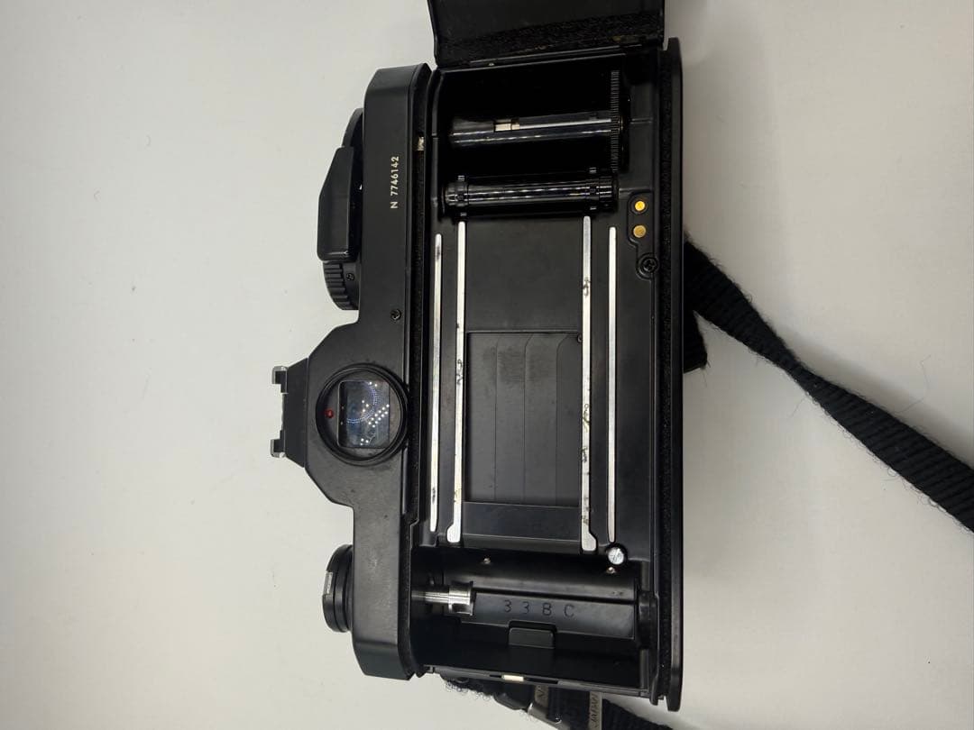 Nikon FM2 ブラック + Zoom-Nikkor 28-85mm セット