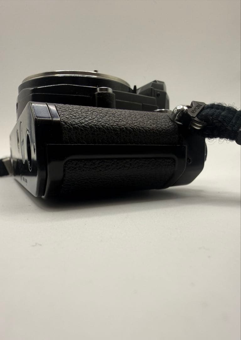 Nikon FM2 ブラック + Zoom-Nikkor 28-85mm セット