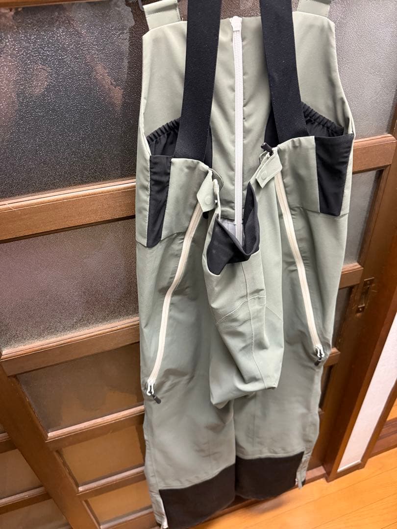 unfudge アンファッジ　スモークアノラックM スモークビブパンツM セット