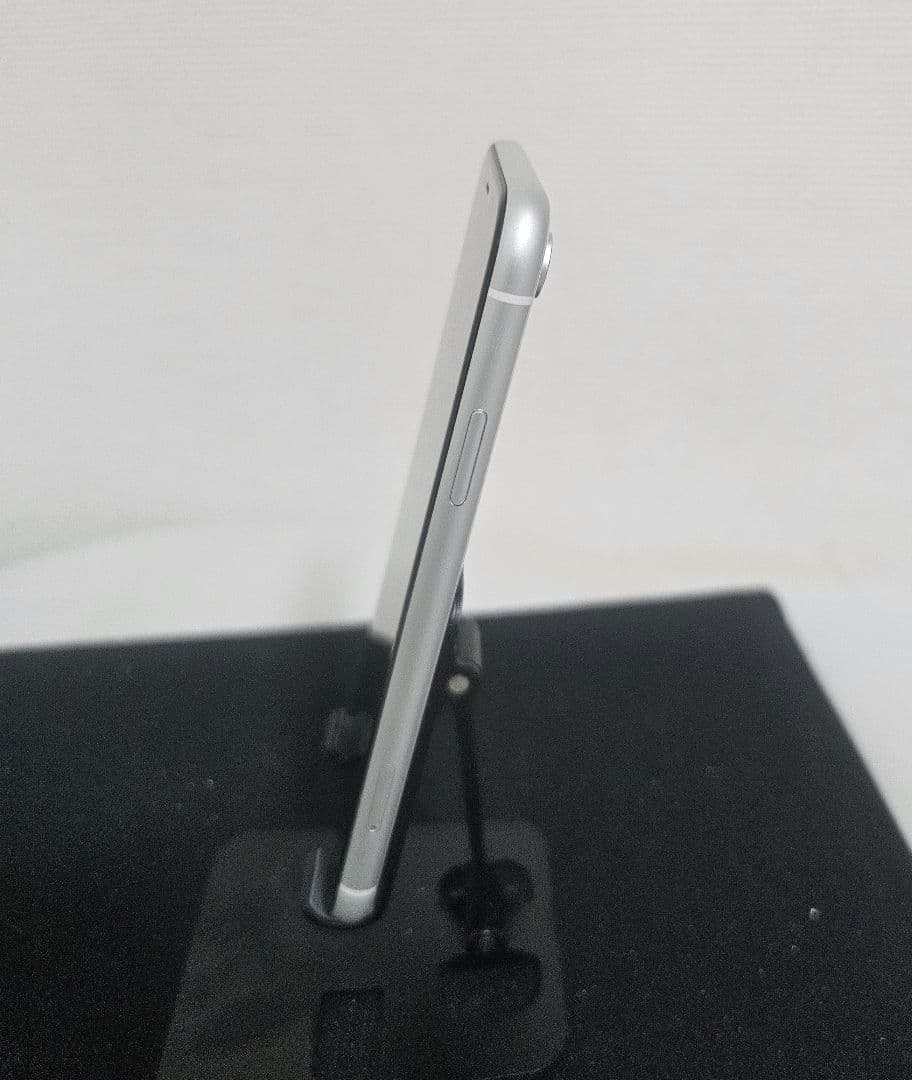 Apple iPhone Xr 64GB ホワイト SIMフリー