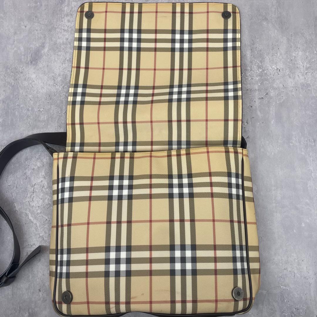 【美品✨】 バーバリー メッセンジャーバッグ ノバチェック PVC レザー