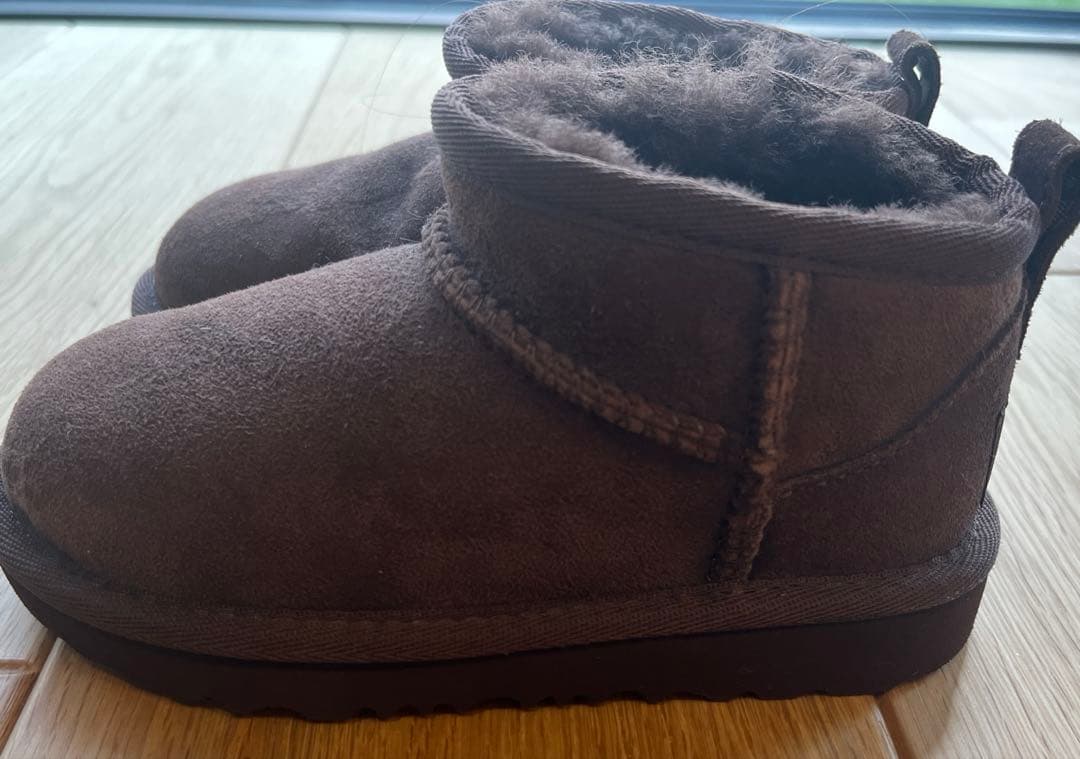 本日お値下げ【新品未使用】UGG Classic Ultra Mini 16㎝
