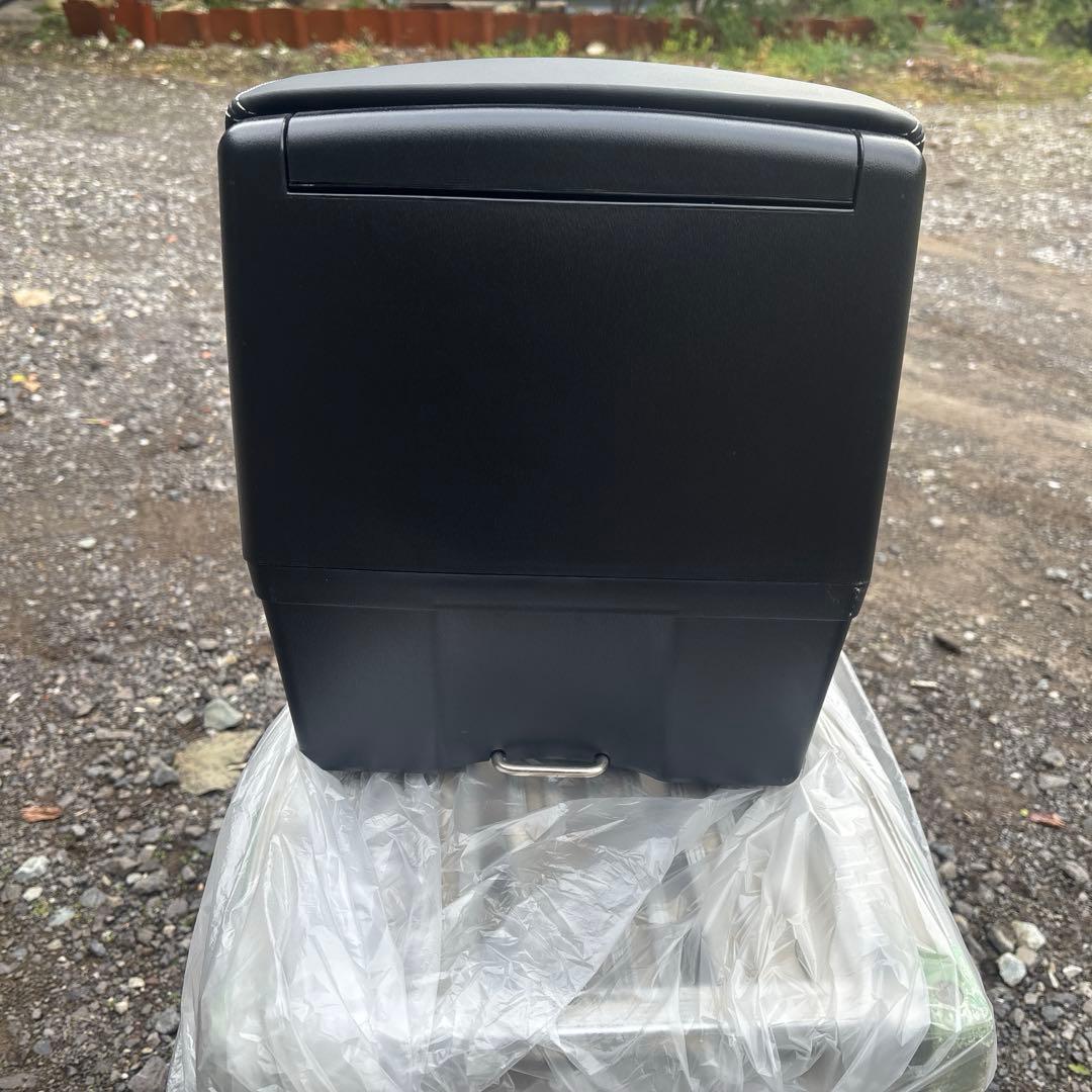 レンジローバー純正肘置き型冷蔵庫