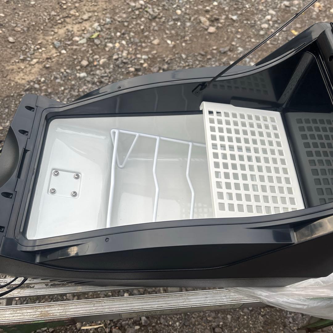 レンジローバー純正肘置き型冷蔵庫