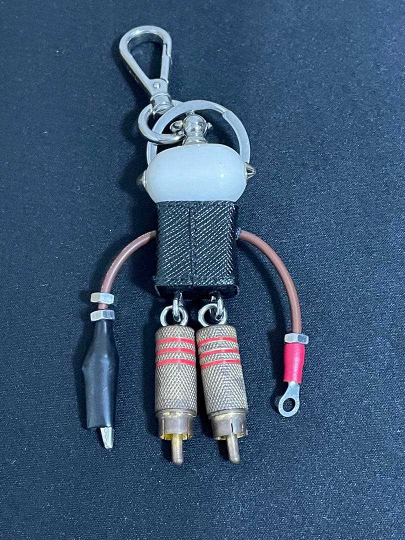 PRADA ロボット　エドワード