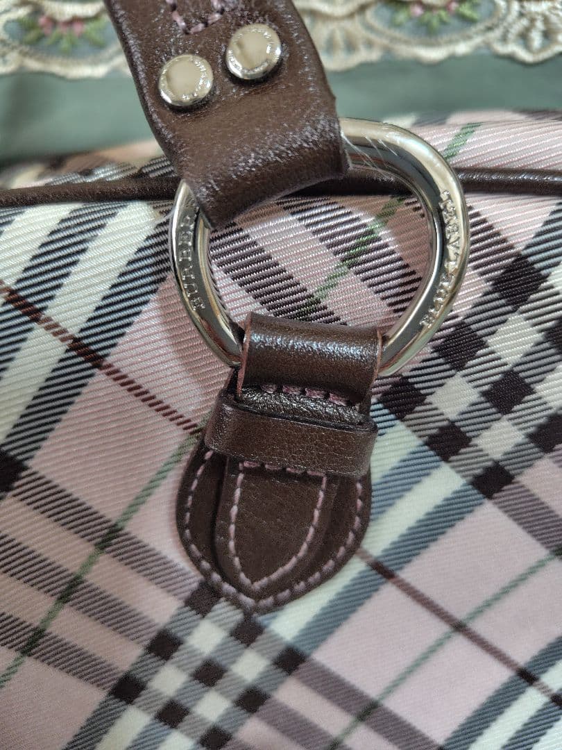 希少　バーバリーブルーレーベル　チェック柄ハンドバッグ　ピンク