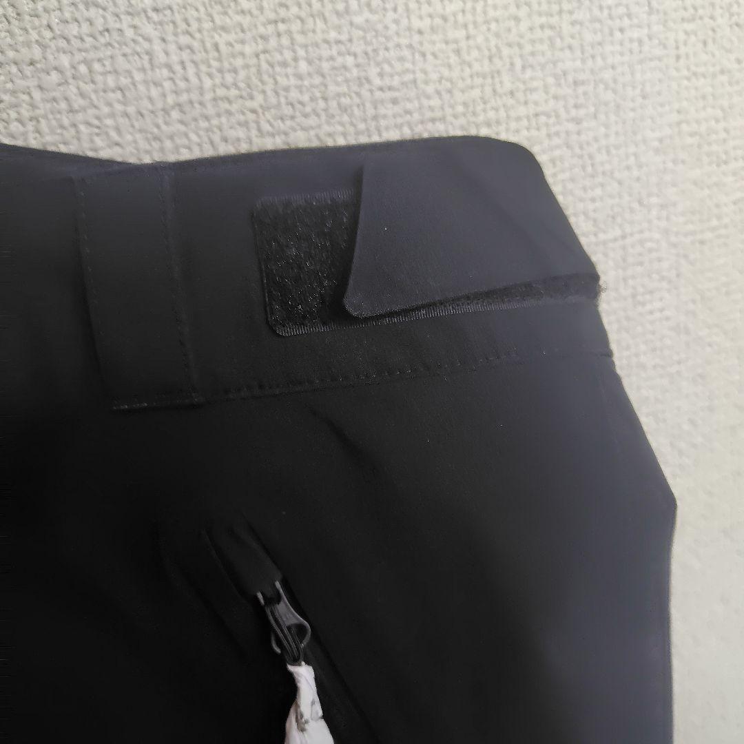 オークリー アンバウンドゴアテックスシェルパンツ2.0 FOA406107