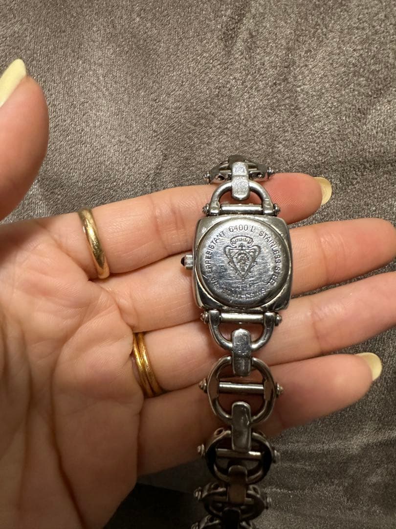 D*a様 GUCCI 腕時計　6400L シルバー