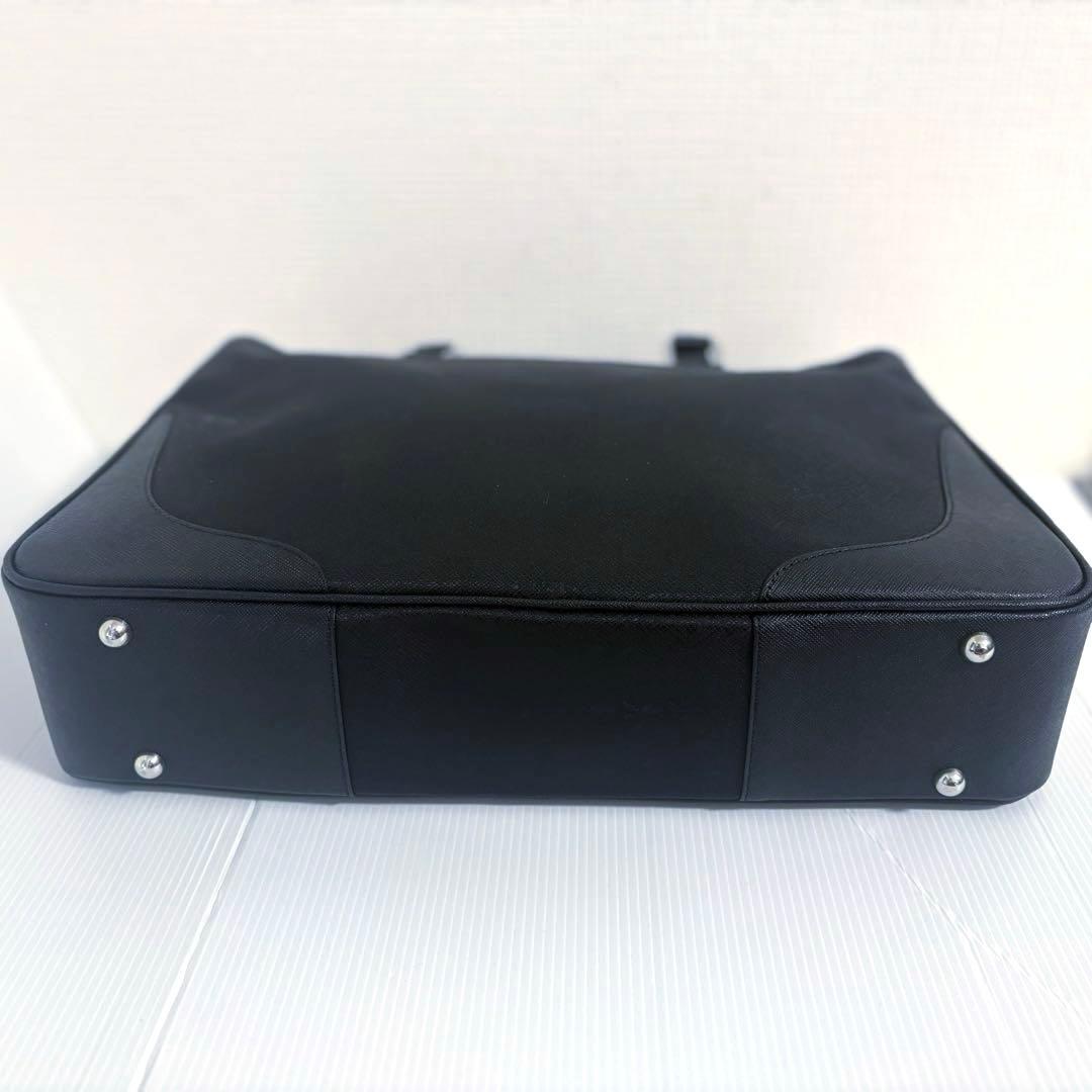 ほぼ未使用　PELLE MORBIDA ブリーフケース　キャタピーノ　ブラック